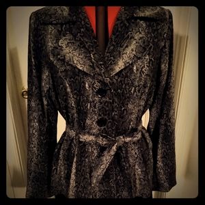 Snake print button up jacket. Size Large